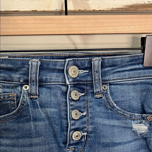 American Eagle AE Distressed Jean Shorts Fray Hem Cuttoffs Rollup Vintage Button - Picture 3 of 10